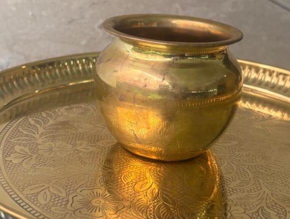 Kalash pot