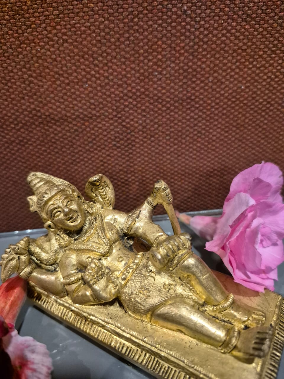 Athi Varadaraja Perumal Brass wt 652gms,ht 2inch,Length4.5inch