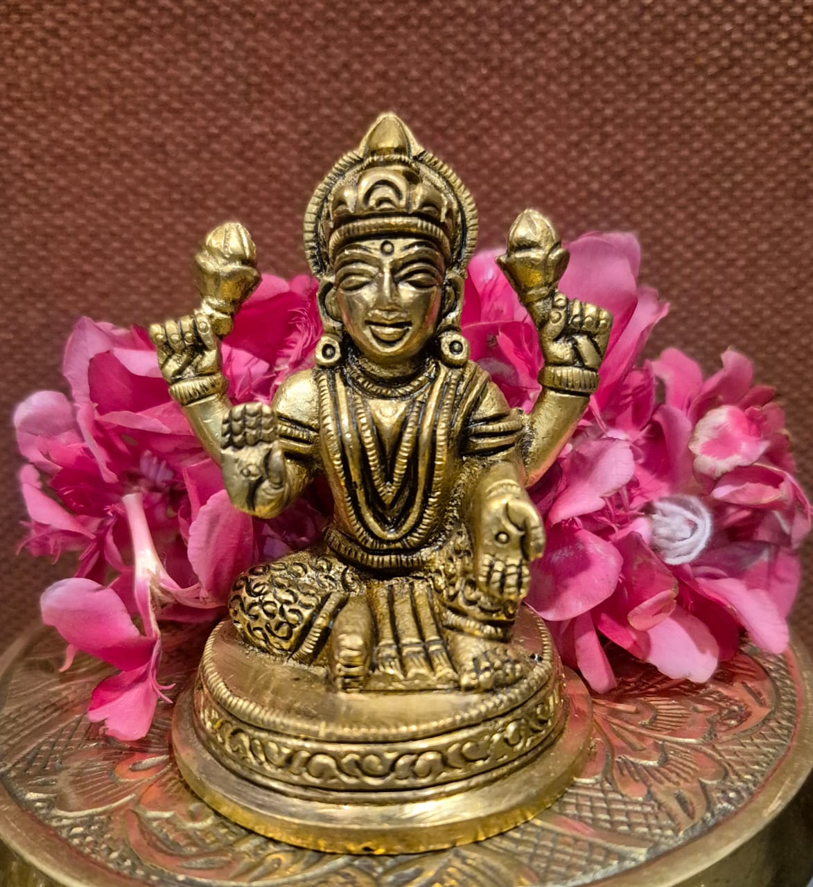 goddess Lakshmi brass wt320gms ht 3.5