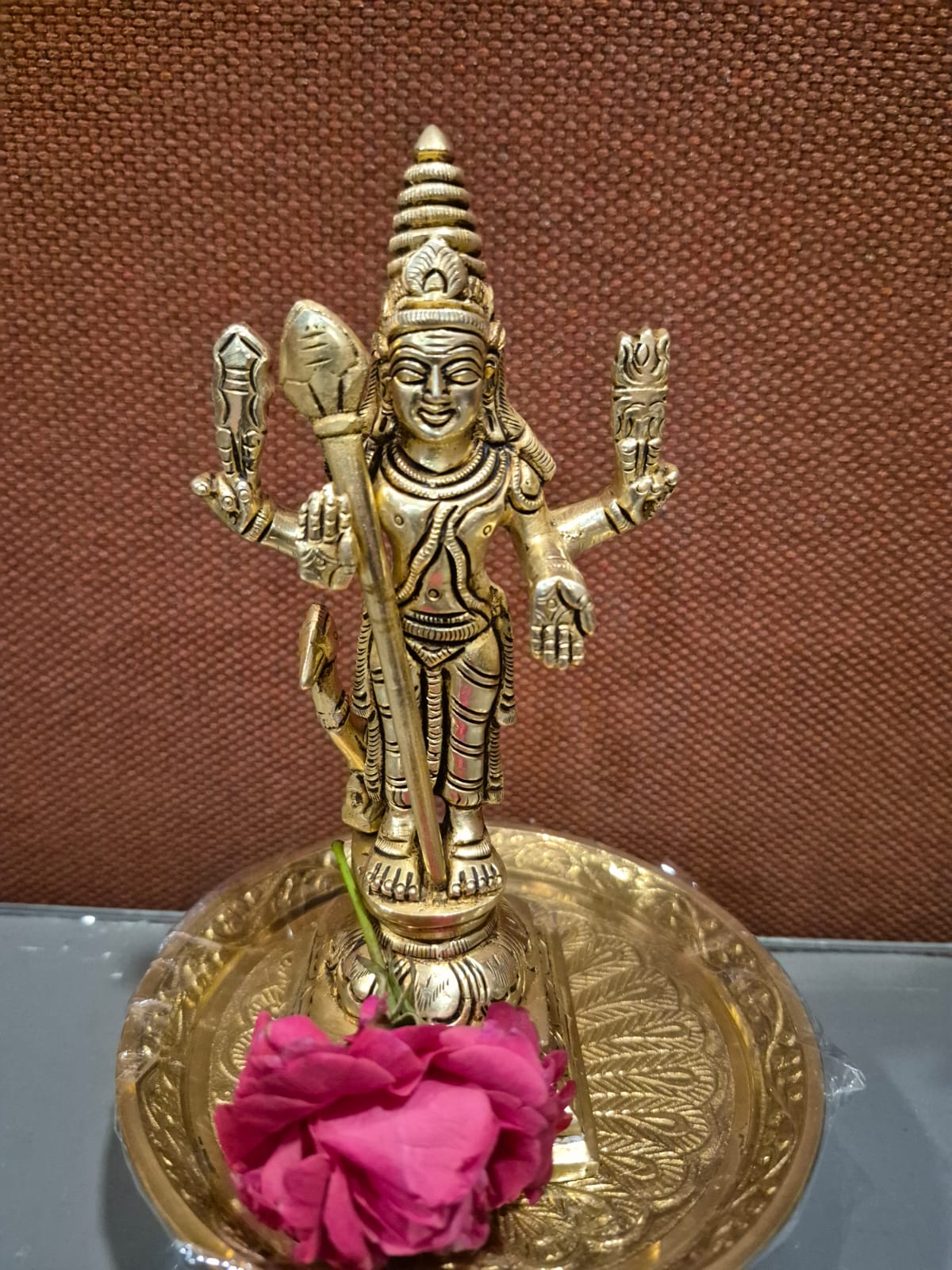 Lord Murugan: /Brass wt 648gms/ht6.2inch