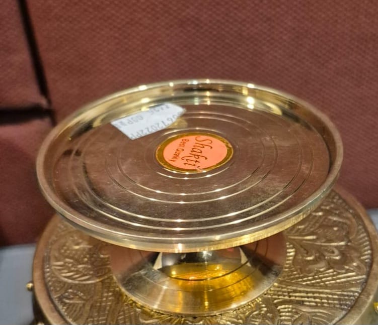 pooja stand/brass/267gms