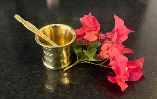 PANCHAPATHIRAM WITH SPOON BRASS (2.5 inch)