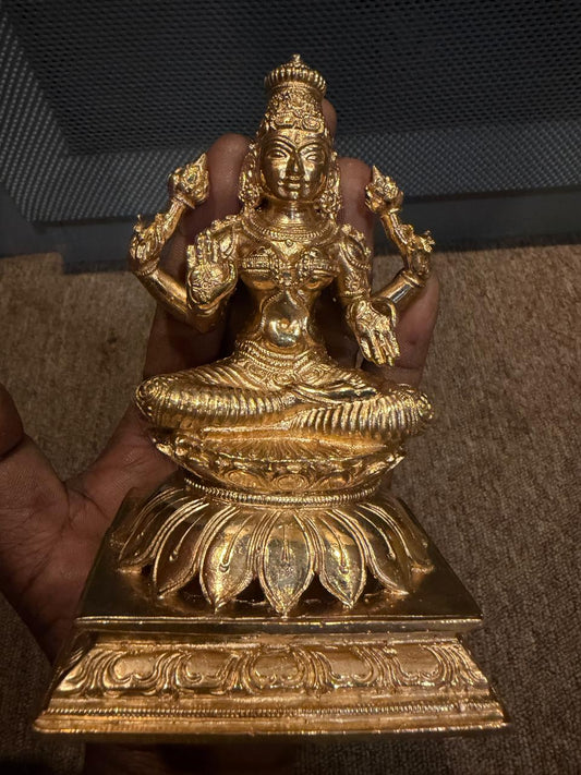 panchalogam   lakshmi 2in /2 ht 2.75inch wt154gms br1.5 inchno1 ht2 inch wt 84gms breath1inpricers 5250ch Price 3750//