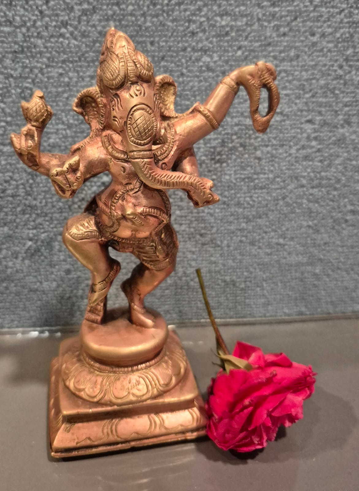 Nritya Ganapati /brass/787gms/ht 6 inch