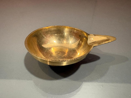 Deepa vilakku 2.5 inch